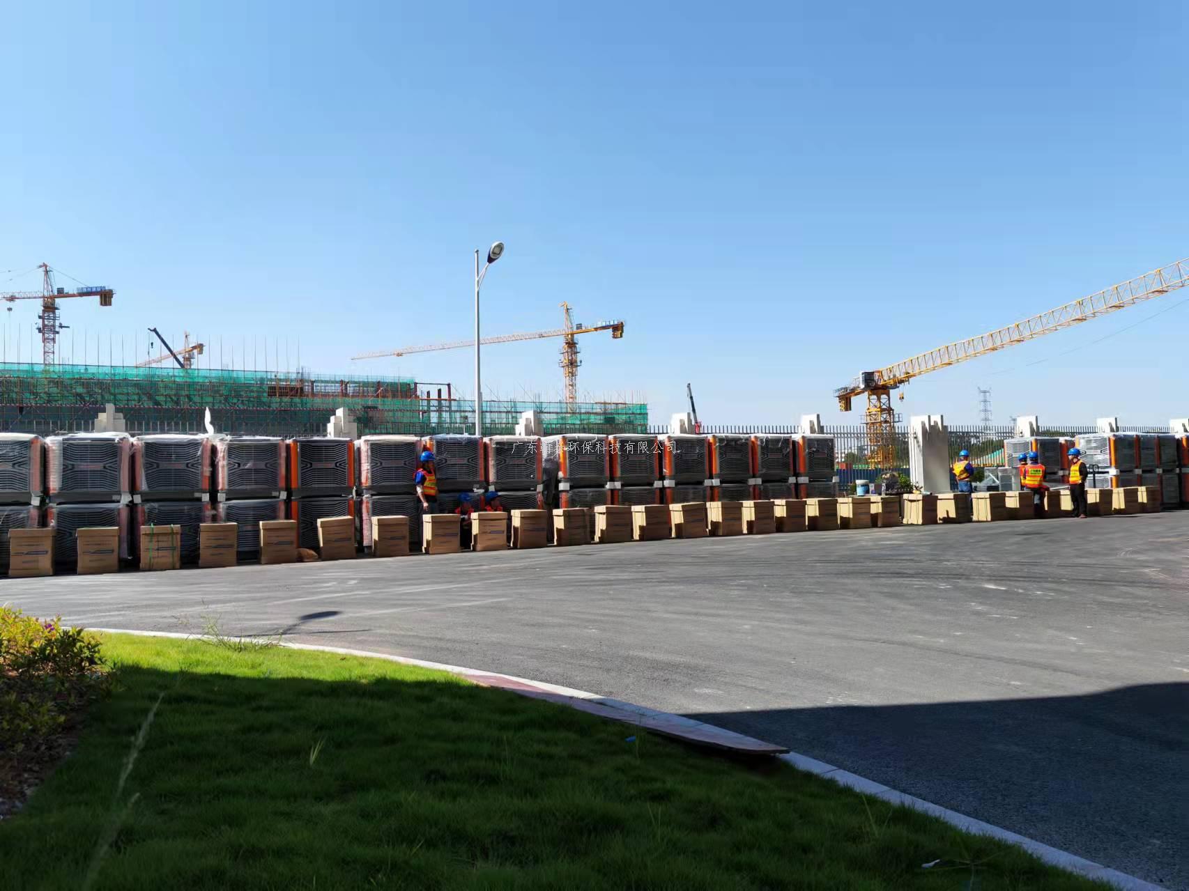 大型鋼結構廠房用環保空調加工業大風扇降溫通風效果喜人(圖1) 大型鋼結構廠房用環保空調加工業大風扇降溫通風效果喜人(圖1)